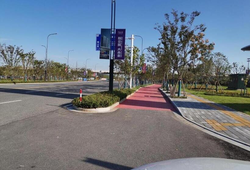 Nanjing Lafei Hotel Lukou Airport Branch