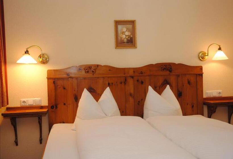 بنسيون Gästehaus Rieser