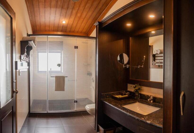 منتجع Aahana The Corbett Wilderness