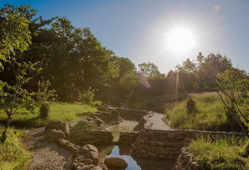 استراحتگاه Thanh Tan Hot Springs By Fusion