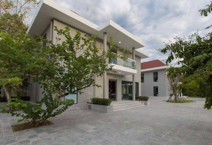 استراحتگاه Thanh Tan Hot Springs By Fusion