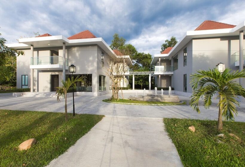 استراحتگاه Thanh Tan Hot Springs By Fusion