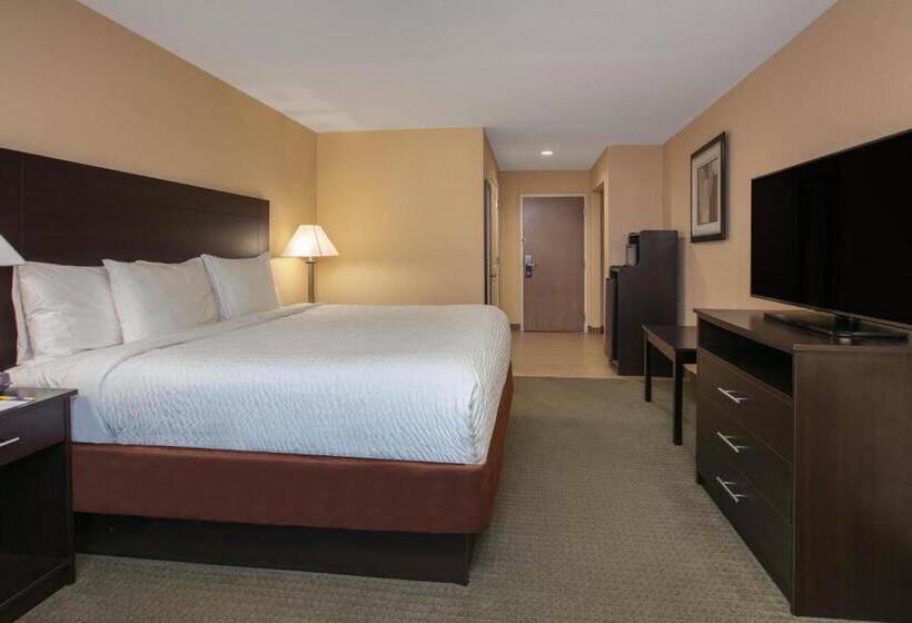 בית מלון כפרי Days Inn & Suites By Wyndham Florence/jackson Area