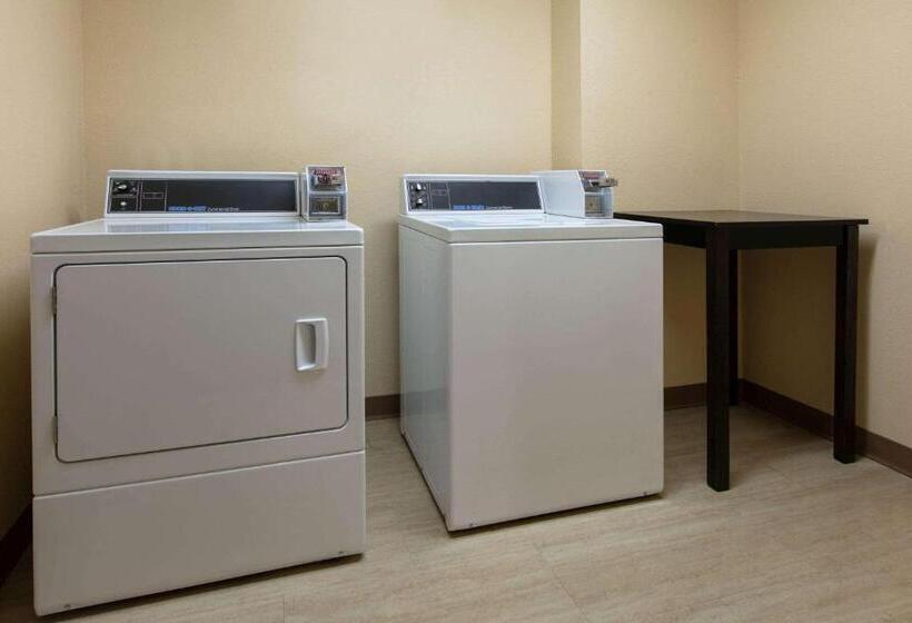 فندق Days Inn & Suites By Wyndham Florence/jackson Area