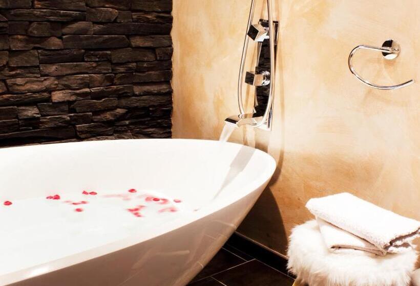 ホテル Domaine Du Haut Jardin Hôtel & Chalets Spa Privé