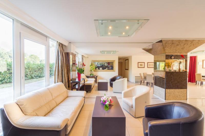 Grand Geneve Residence Excellior