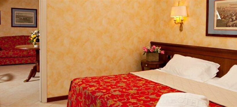 هتل Unaway & Residence Linea Uno Milano