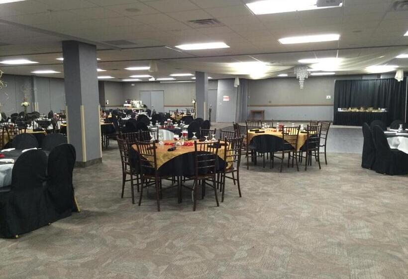 Boarders Inn & Suites By Cobblestone Hotels   Grand Island