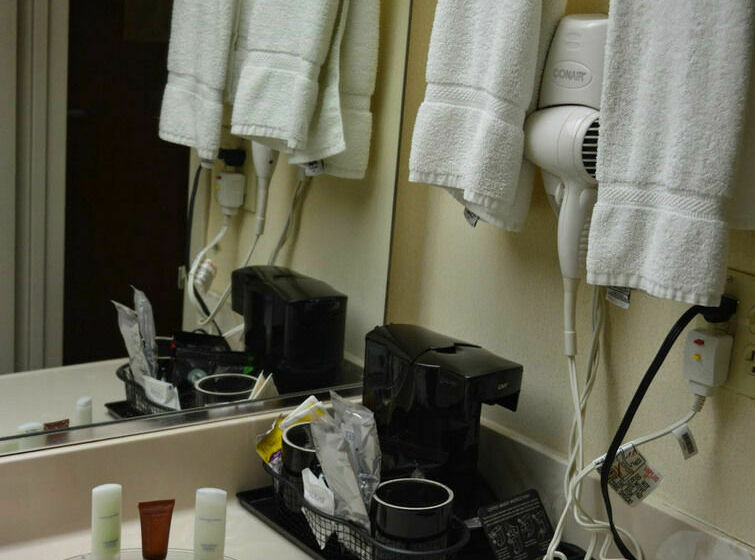 Clarion Hotel Muscatine