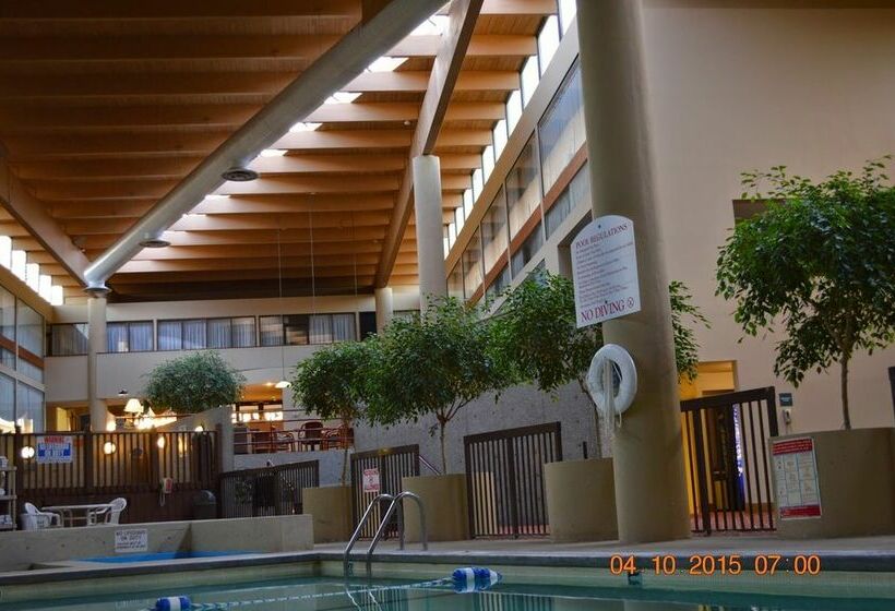 Clarion Hotel Muscatine