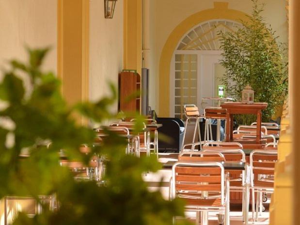 호텔 Grand Hôtel De Bourbon Lancy   Logis   Restaurant Et Spa