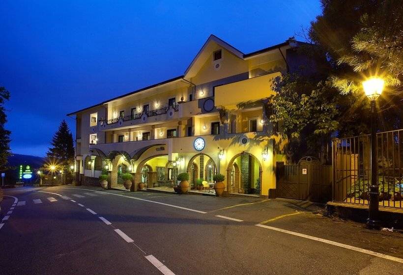 בית מלון כפרי Airone Wellness