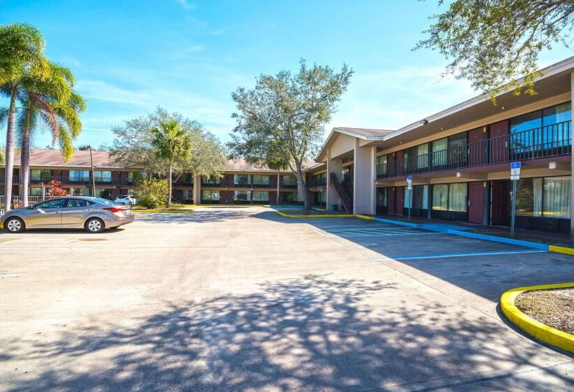 فندق Americas Best Value Inn & Suites Melbourne