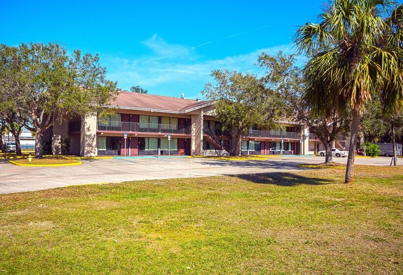 فندق Americas Best Value Inn & Suites Melbourne