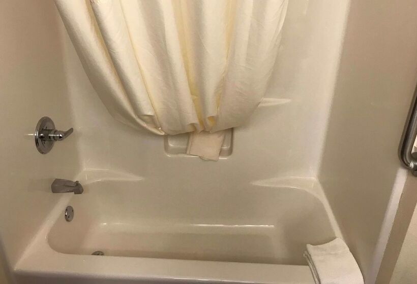 호텔 Americinn By Wyndham Maquoketa