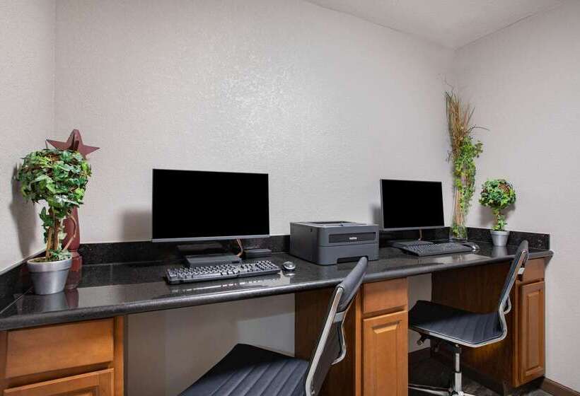 호텔 Americinn By Wyndham Pella