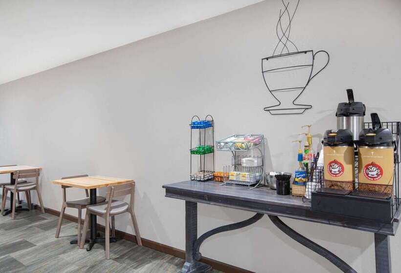 בית מלון כפרי Americinn By Wyndham Pella