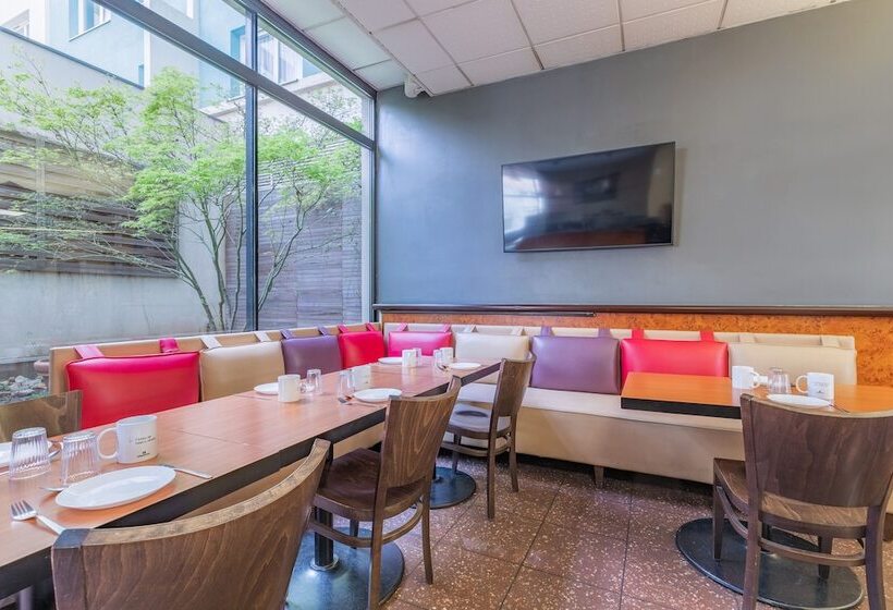 Отель Appart’city Confort Lyon Gerland