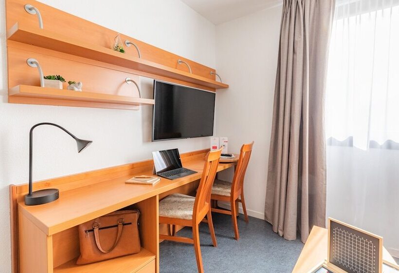 Отель Appart’city Confort Lyon Gerland