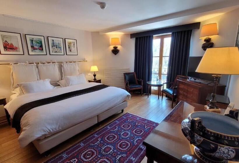 ホテル Auberge Saint Walfrid Hôtel Restaurant & Spa