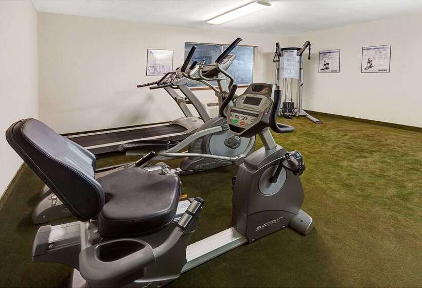 فندق Quality Inn