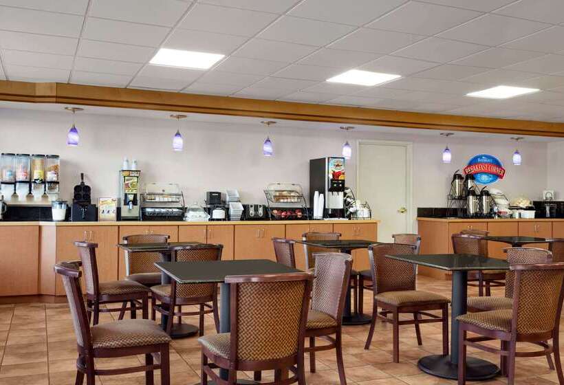 호텔 Baymont By Wyndham Elizabethtown