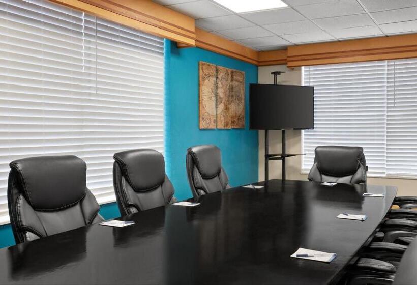 호텔 Baymont By Wyndham Elizabethtown