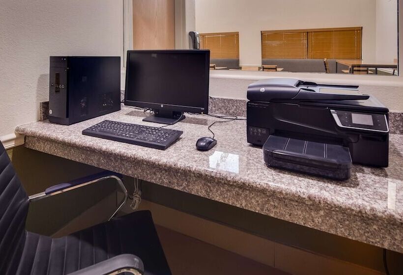 فندق Best Western Rayne Inn