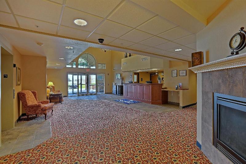 Boarders Inn & Suites By Cobblestone Hotels   Shawano