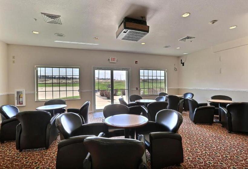 Boarders Inn & Suites By Cobblestone Hotels   Shawano
