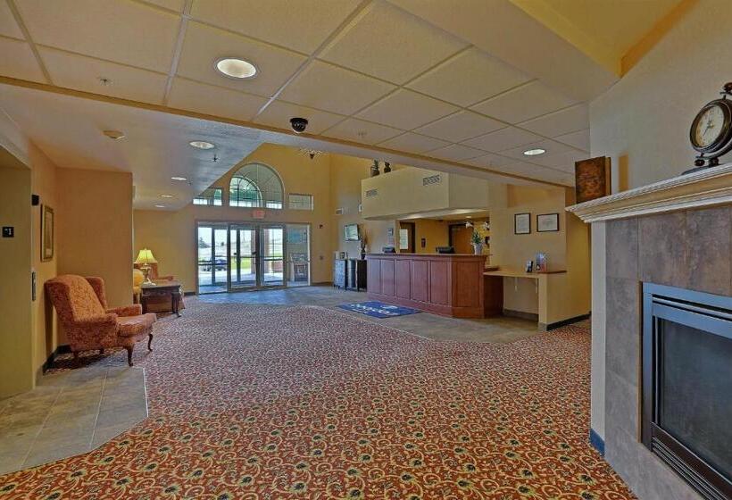 Boarders Inn & Suites By Cobblestone Hotels   Shawano