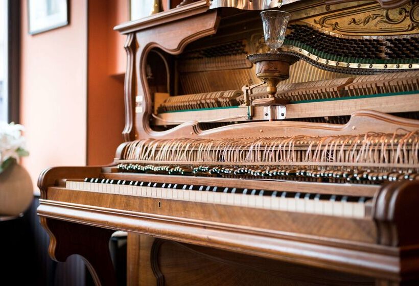 فندق Boris V. By Happyculture