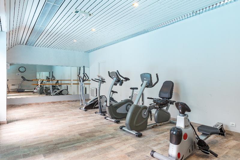 فندق Brise De Mer   Piscine Intérieure & Extérieure