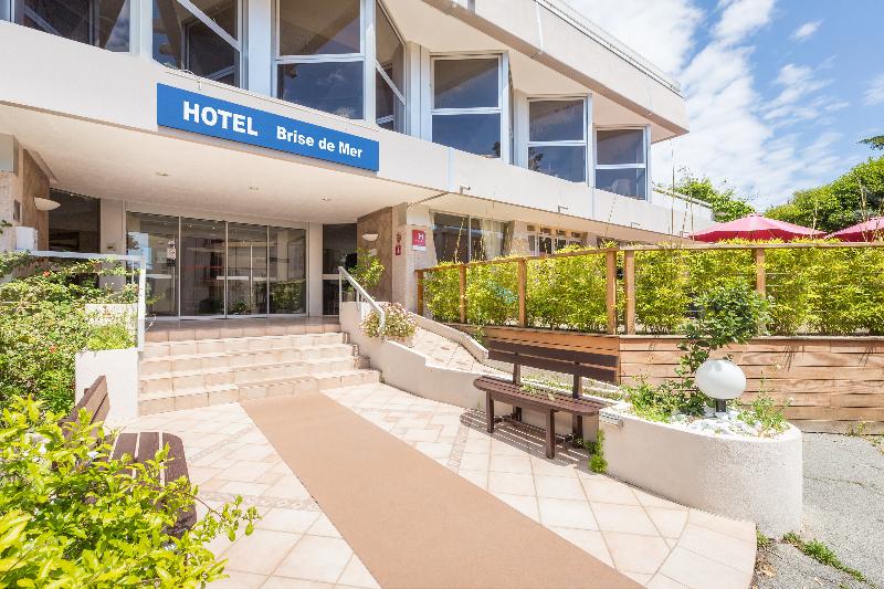 فندق Brise De Mer   Piscine Intérieure & Extérieure