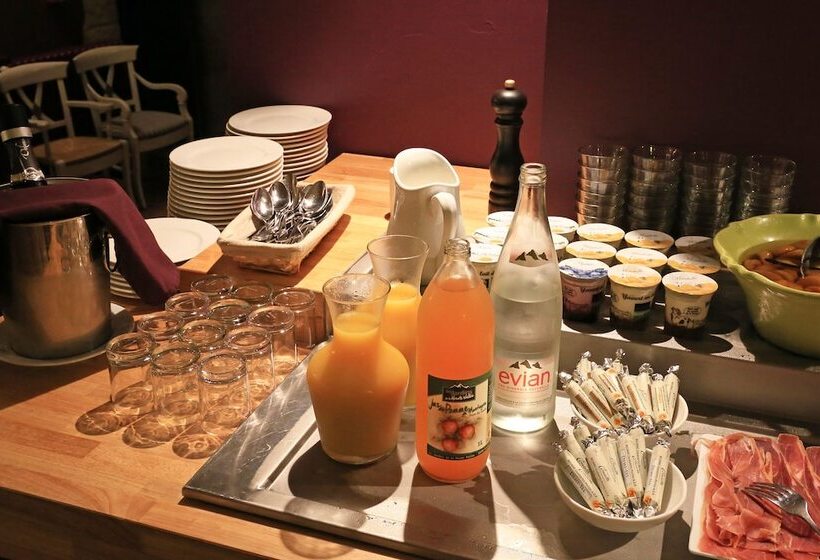 בית מלון כפרי Chateau Des Ducs De Joyeuse