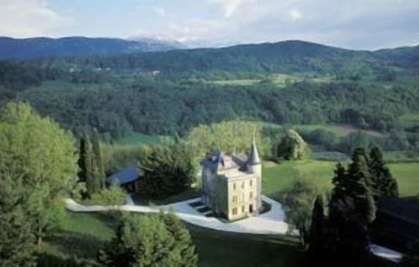 فندق Château De La Tour Du Puits