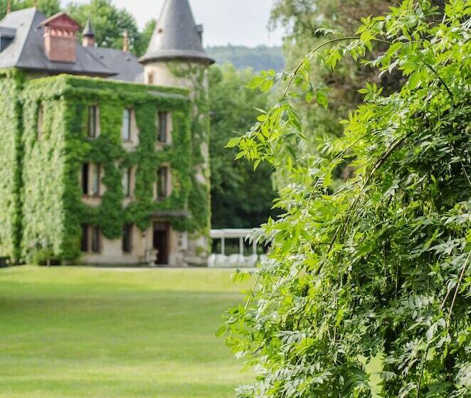 فندق Château De La Tour Du Puits