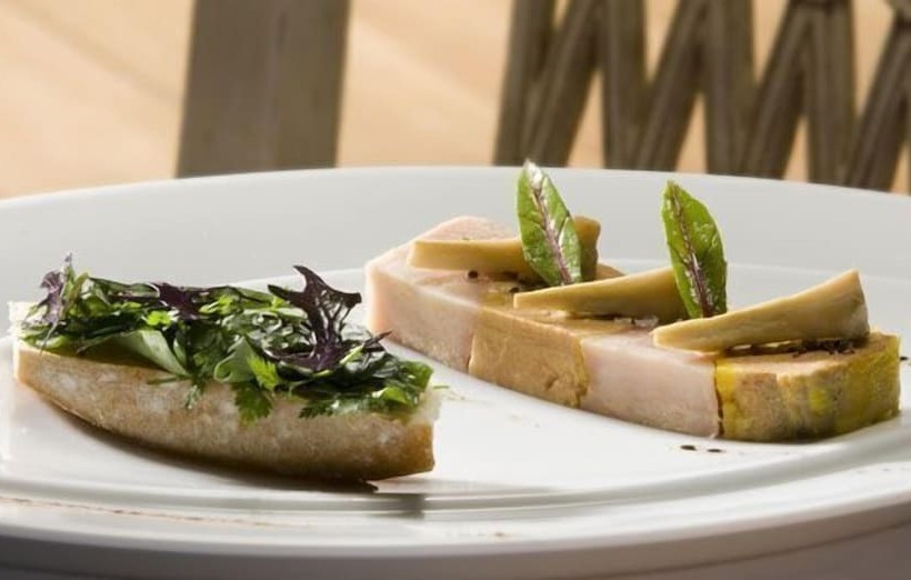 فندق Château De La Tour Du Puits