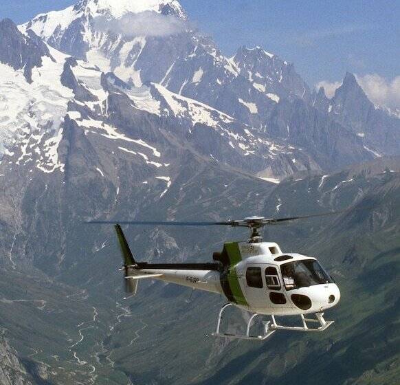 فندق Château De La Tour Du Puits