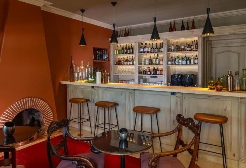 فندق Château De Valmer