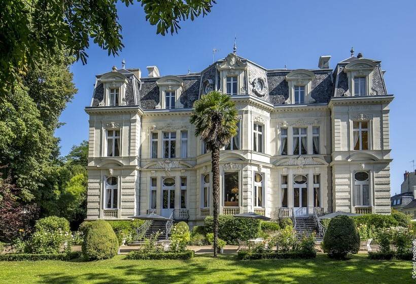 هتل Château La Comtesse De Loire & Spa