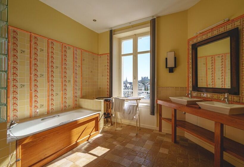 هتل Château La Comtesse De Loire & Spa