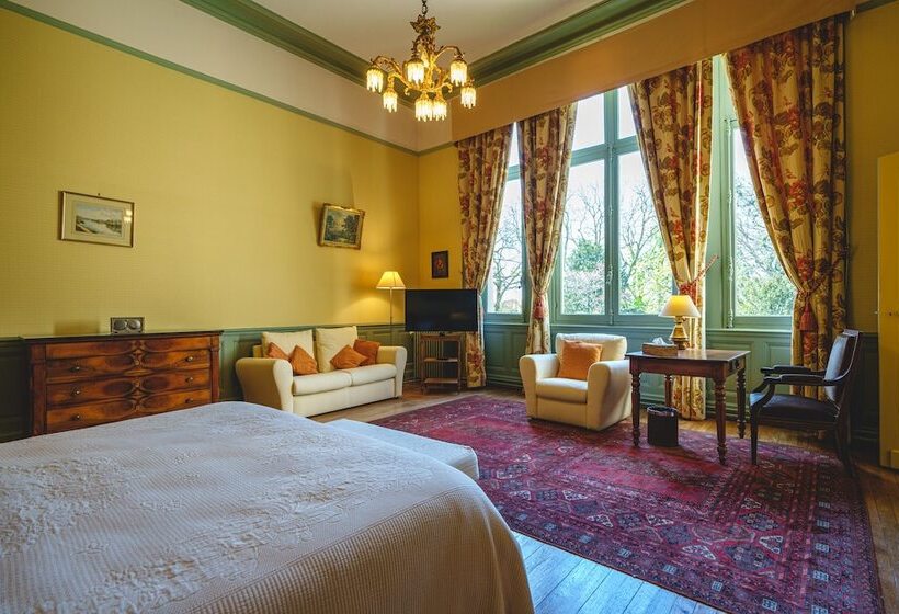 هتل Château La Comtesse De Loire & Spa