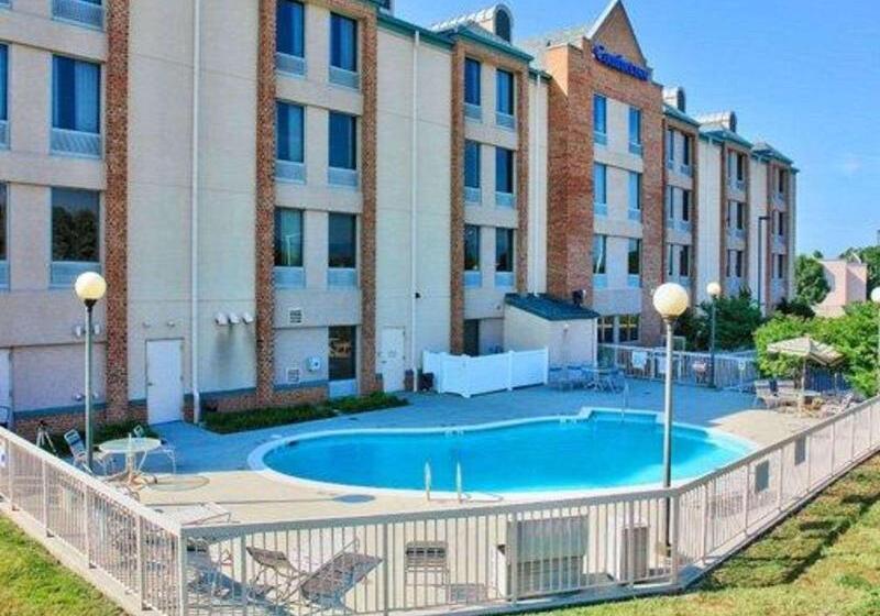 فندق Comfort Inn Airport