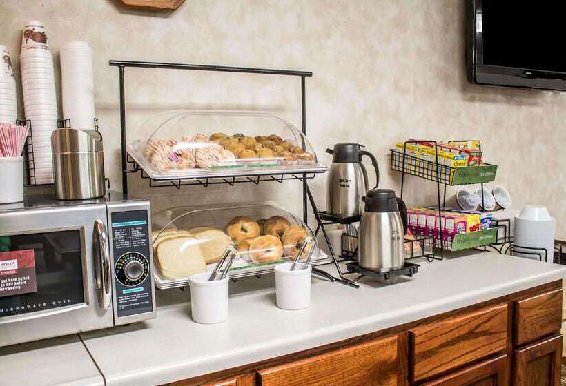 فندق Comfort Inn & Suites