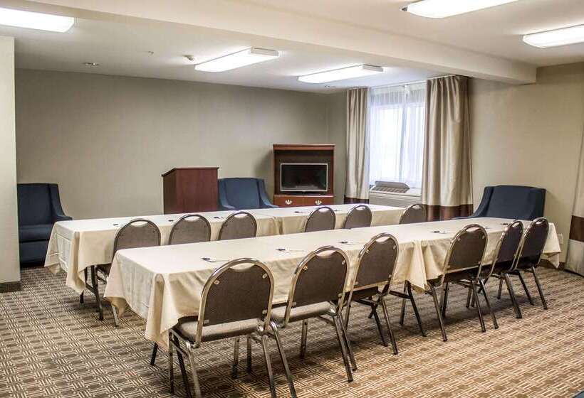 فندق Comfort Inn & Suites