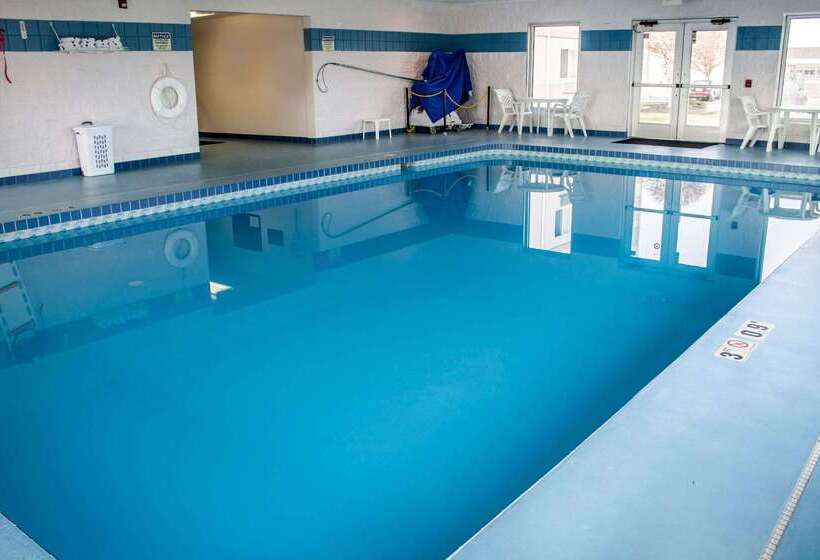 فندق Comfort Inn & Suites