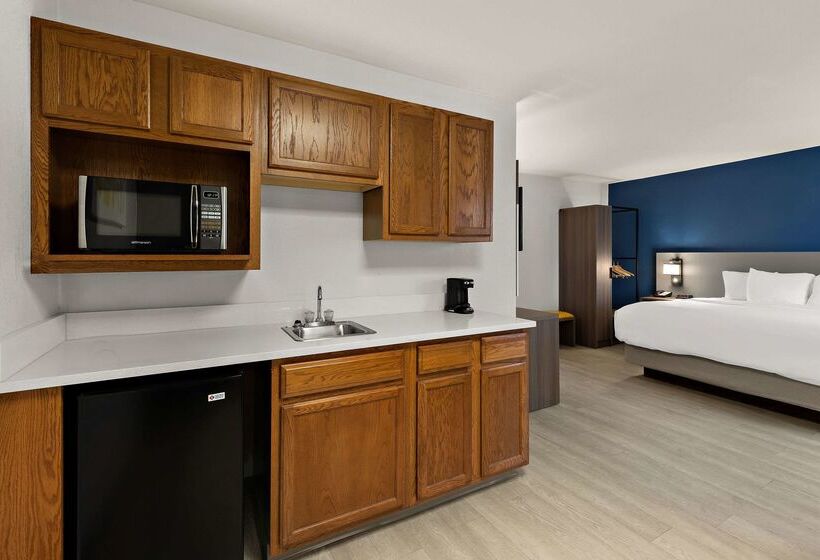 فندق Comfort Inn & Suites