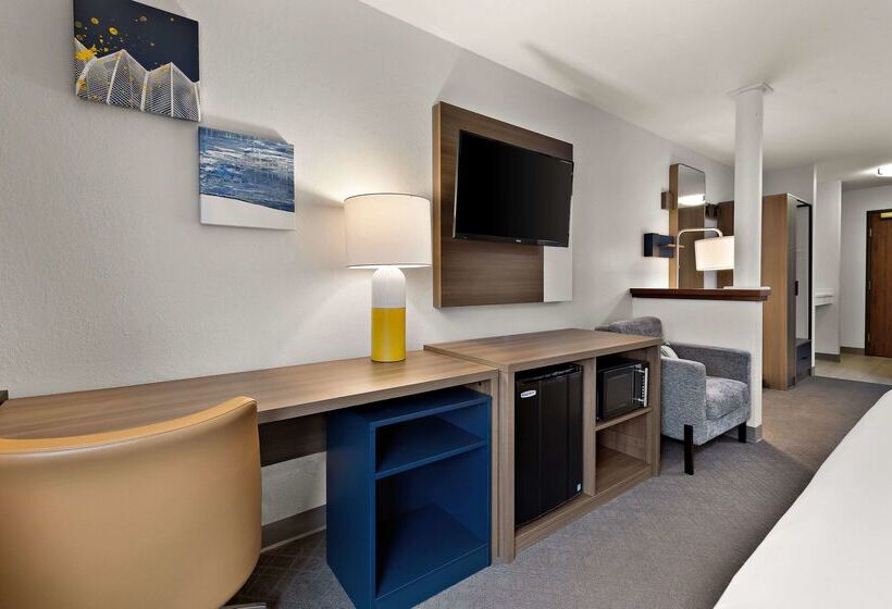 فندق Comfort Inn & Suites