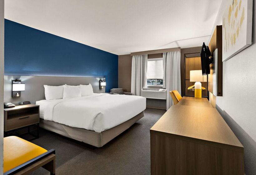 فندق Comfort Inn & Suites